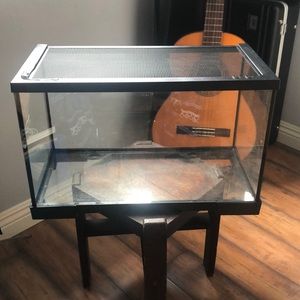 Reptile tank